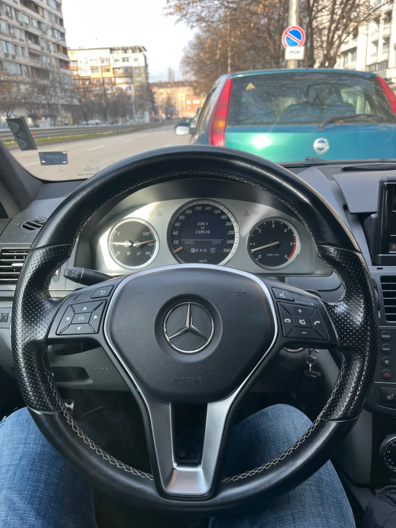 Mercedes-Benz C 320 CDI AMG, снимка 7 - Автомобили и джипове - 48420577