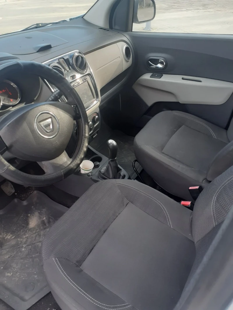 Dacia Lodgy 1.6i ГАЗ, снимка 7 - Автомобили и джипове - 48644024