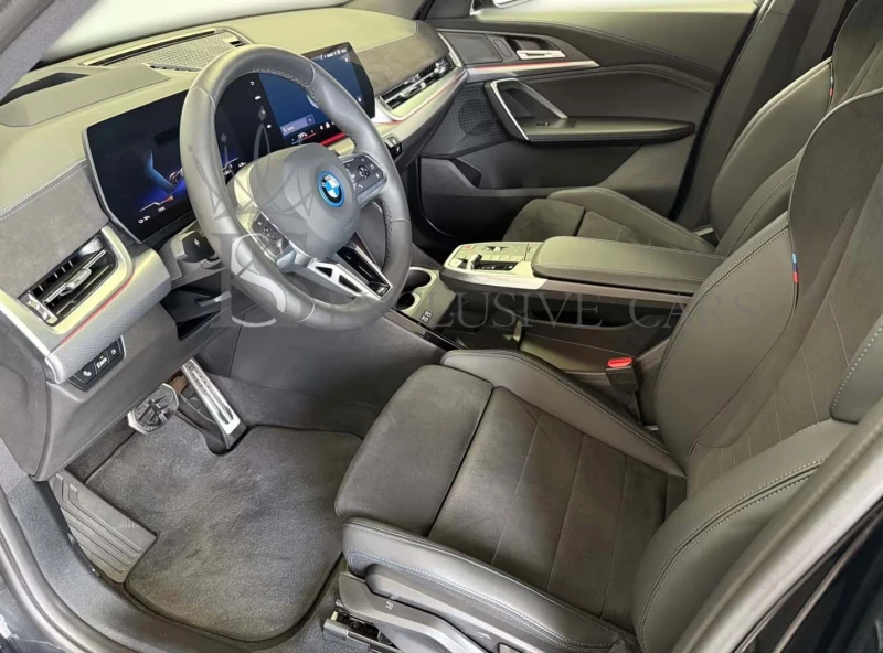 BMW iX2 XDRIVE 30 * M-SPORT* 360* HUD* , снимка 7 - Автомобили и джипове - 51352846