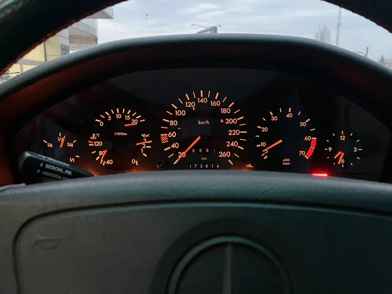 Mercedes-Benz S 420 V8 280 кс., снимка 6 - Автомобили и джипове - 52651656