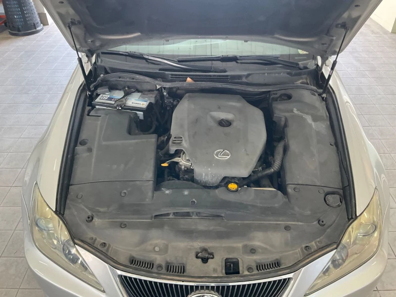 Lexus IS 220d  Business, снимка 14 - Автомобили и джипове - 52726397