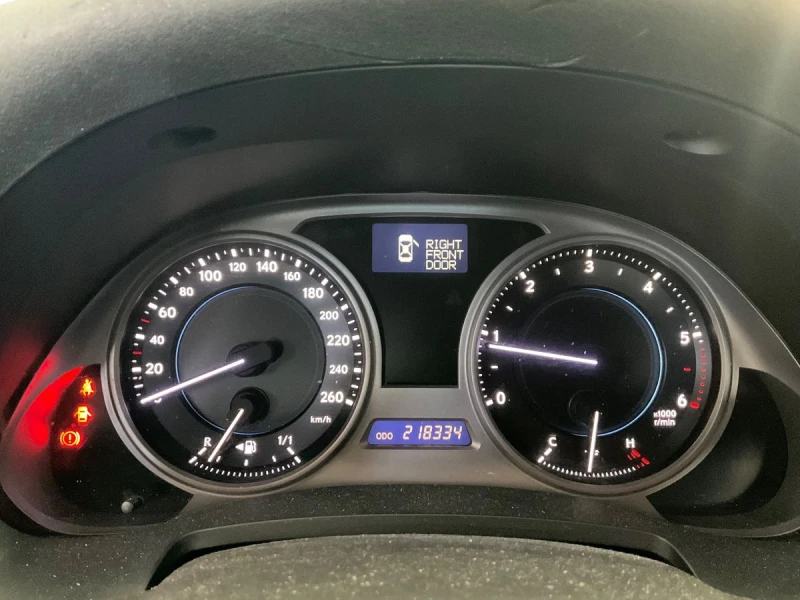Lexus IS 220d  Business, снимка 12 - Автомобили и джипове - 52726397