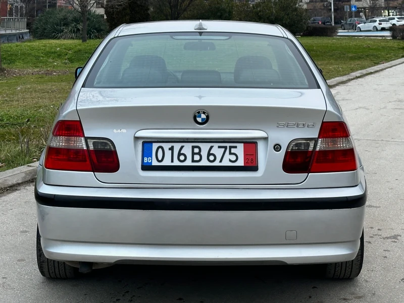 BMW 320 d FULL КОЖА/CARBON/ИСТОРИЯ, снимка 4 - Автомобили и джипове - 53447269