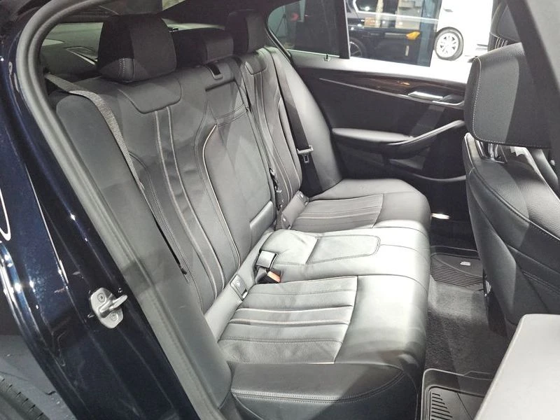 BMW 520 520I M Sports, снимка 16 - Автомобили и джипове - 55500727