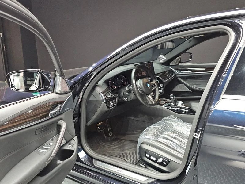 BMW 520 520I M Sports, снимка 6 - Автомобили и джипове - 55500727