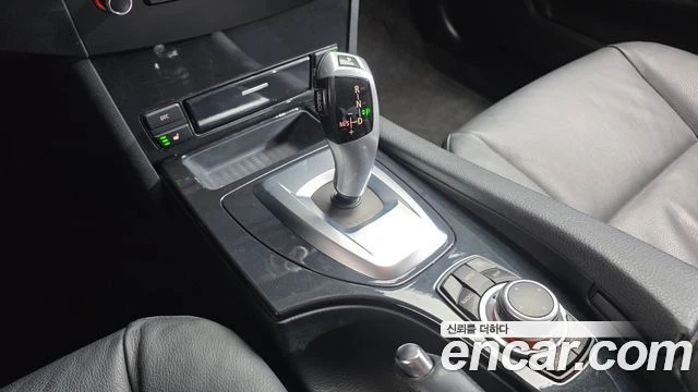 BMW 520, снимка 9 - Автомобили и джипове - 56089316