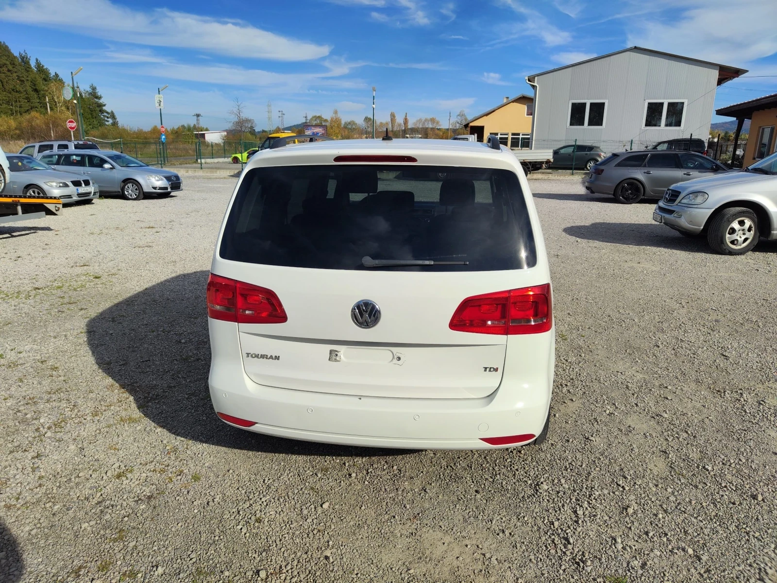 VW Touran 1.6TDI AUTOMATIC  - изображение 5