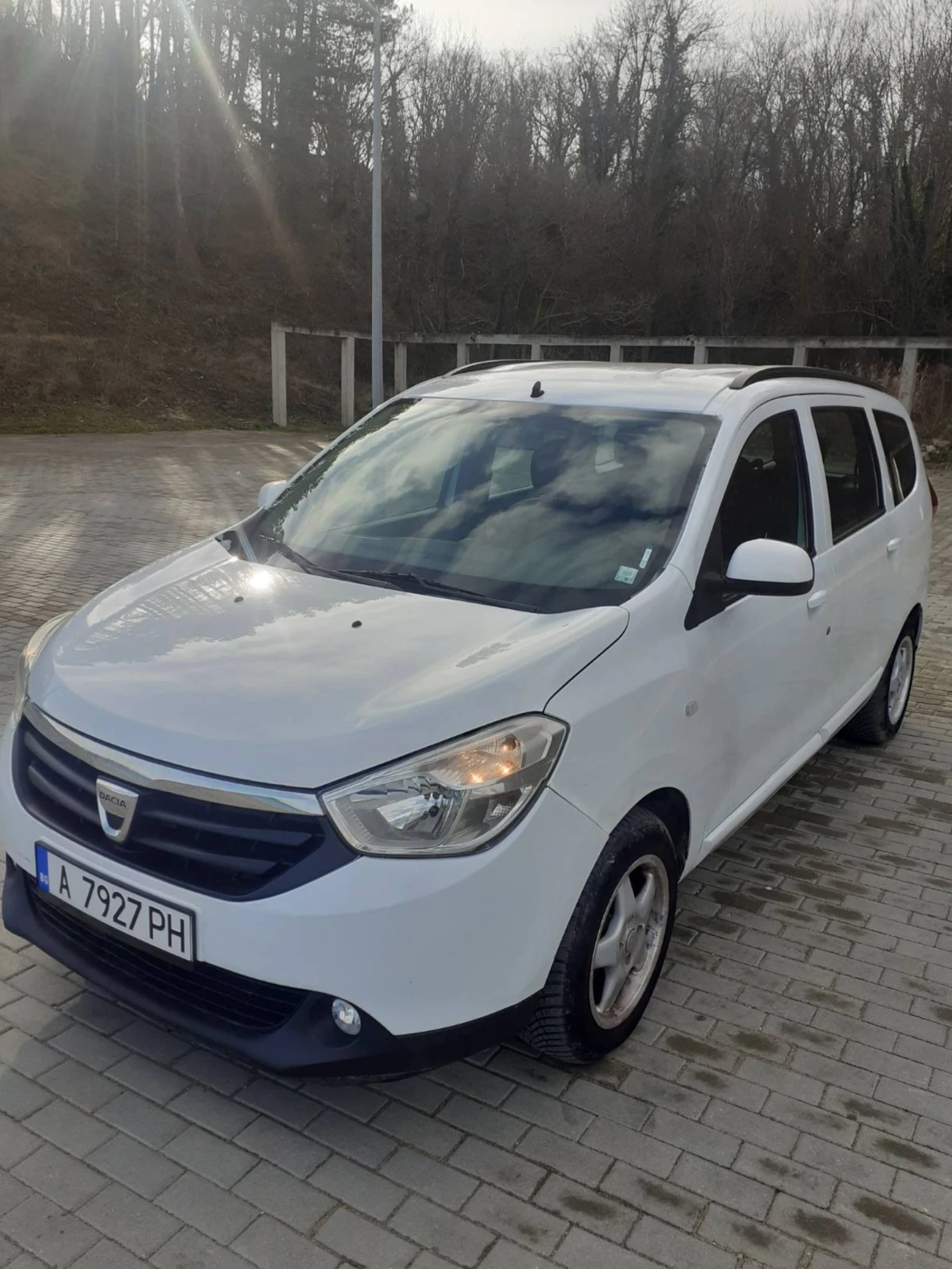 Dacia Lodgy 1.6i ГАЗ - изображение 3