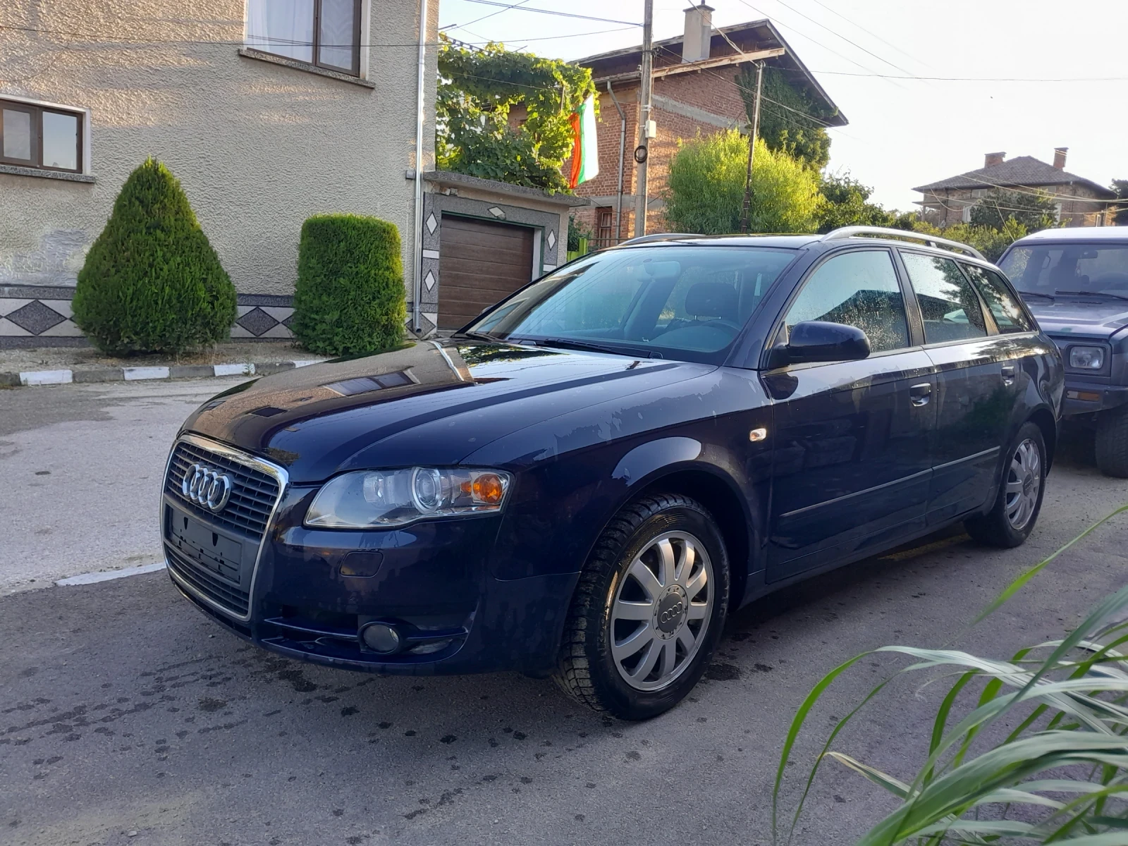 Audi A4 2.5 автомат - изображение 6