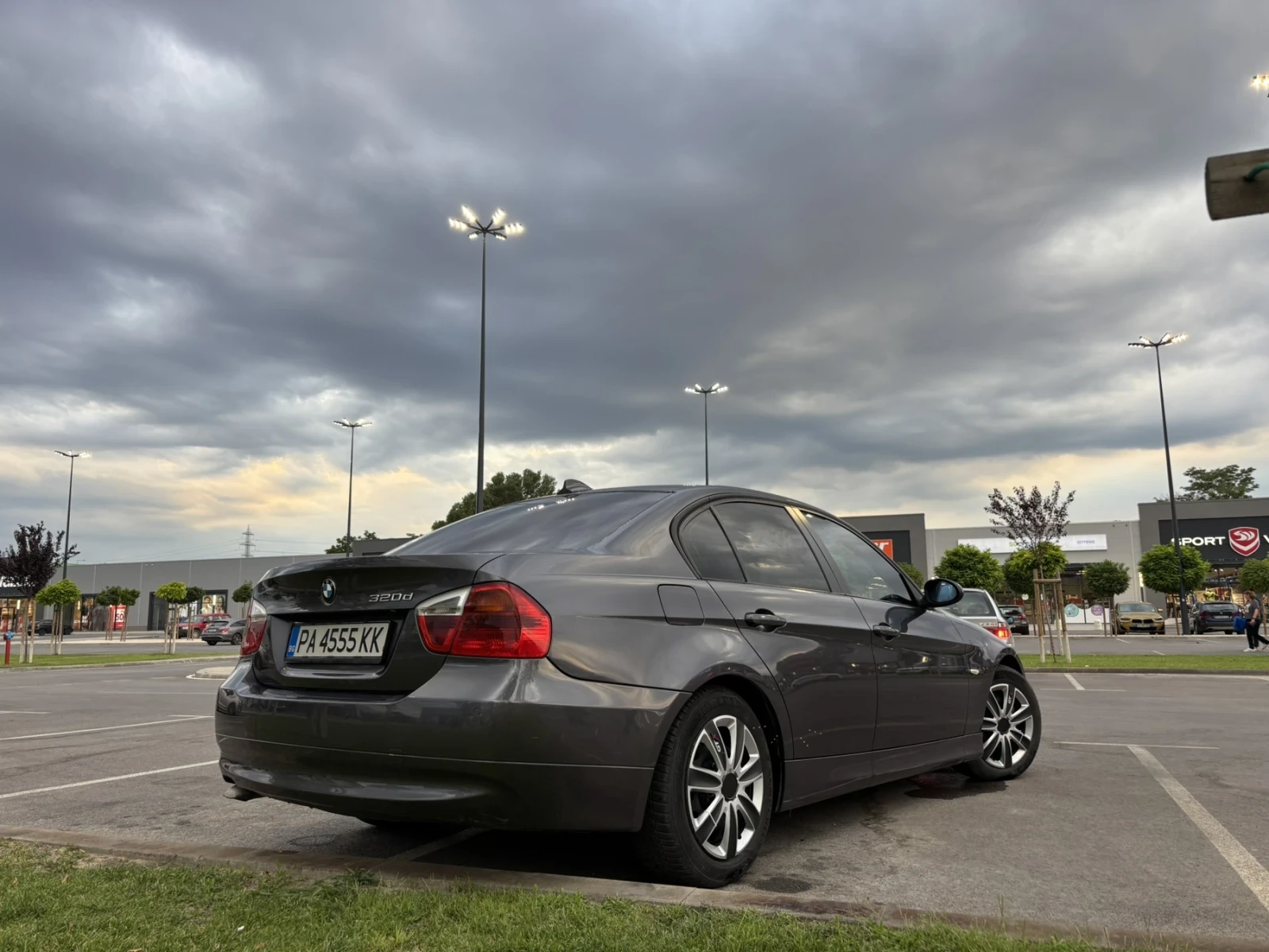 BMW 320  - изображение 7