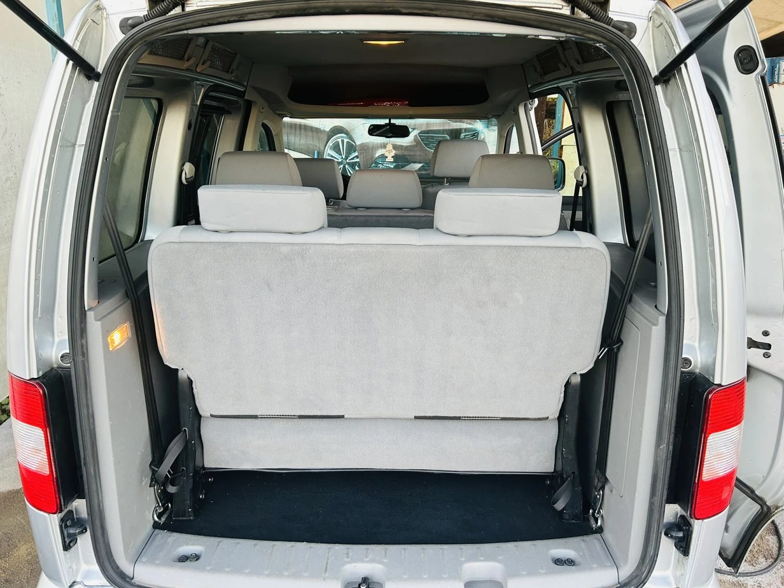 VW Caddy 2.0TDI* STYLE* 6+ 1* TOP* UNIKAT | Mobile.bg — изображение 11