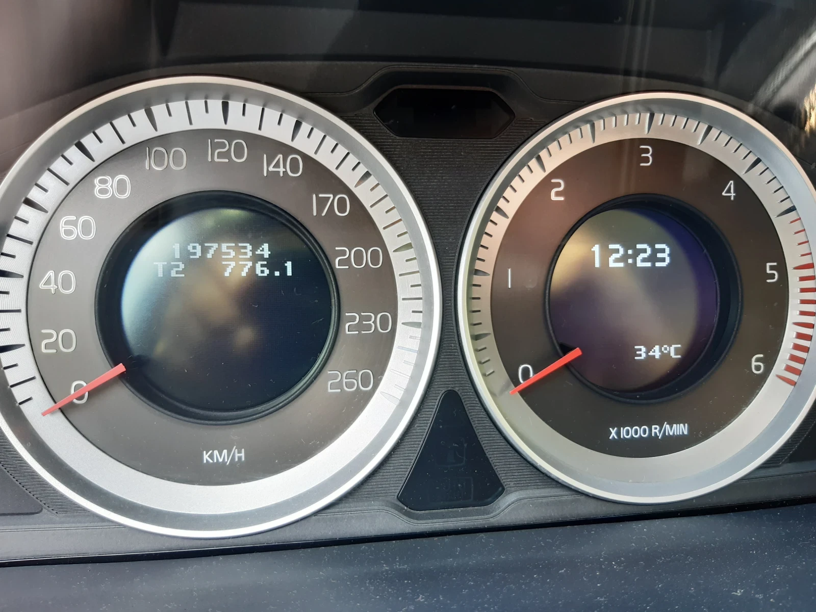 Volvo V60  - изображение 9