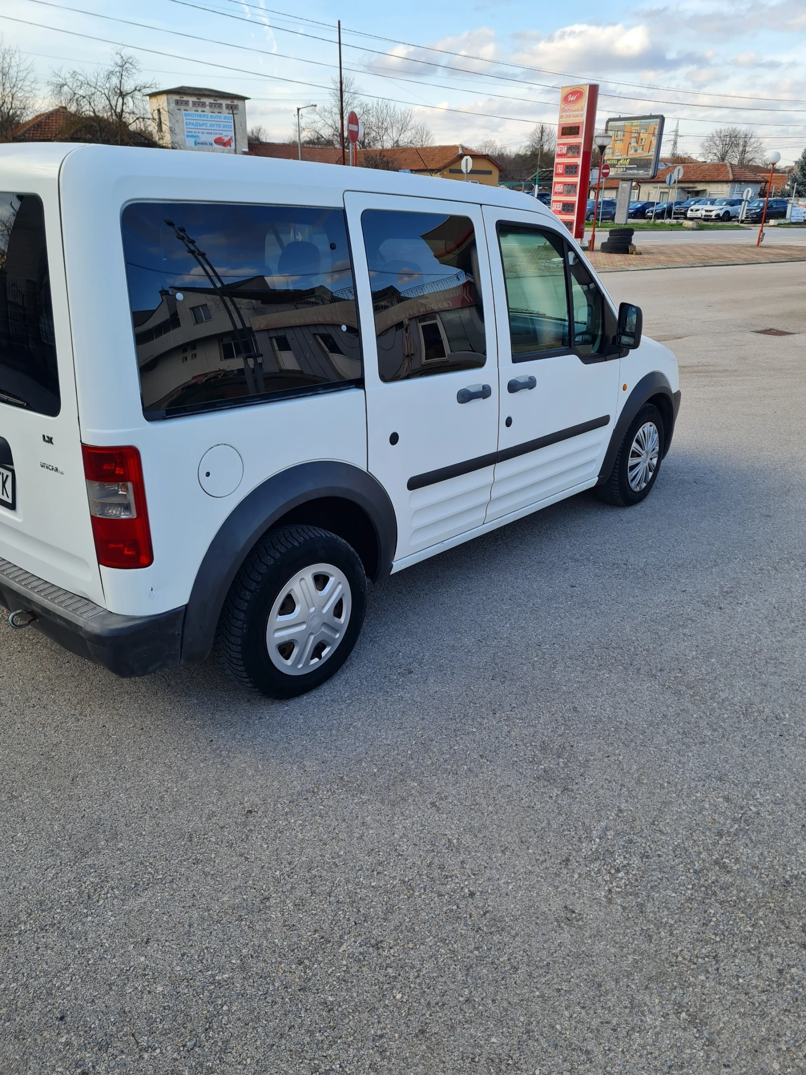 Ford Connect 1.8куб.90к.с.  - изображение 3