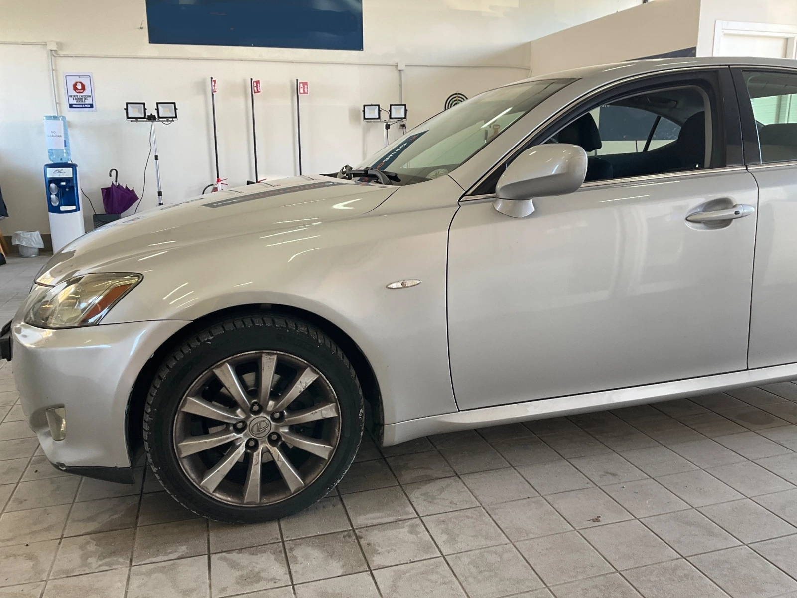 Lexus IS 220d  Business | Mobile.bg   5