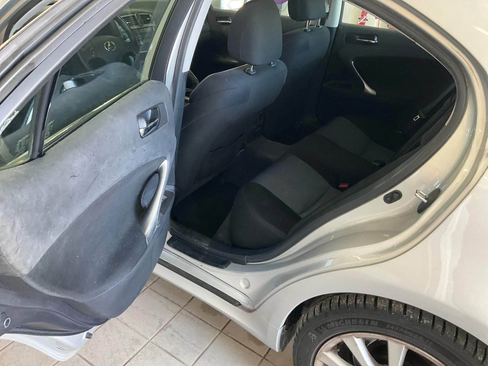 Lexus IS 220d  Business | Mobile.bg   13