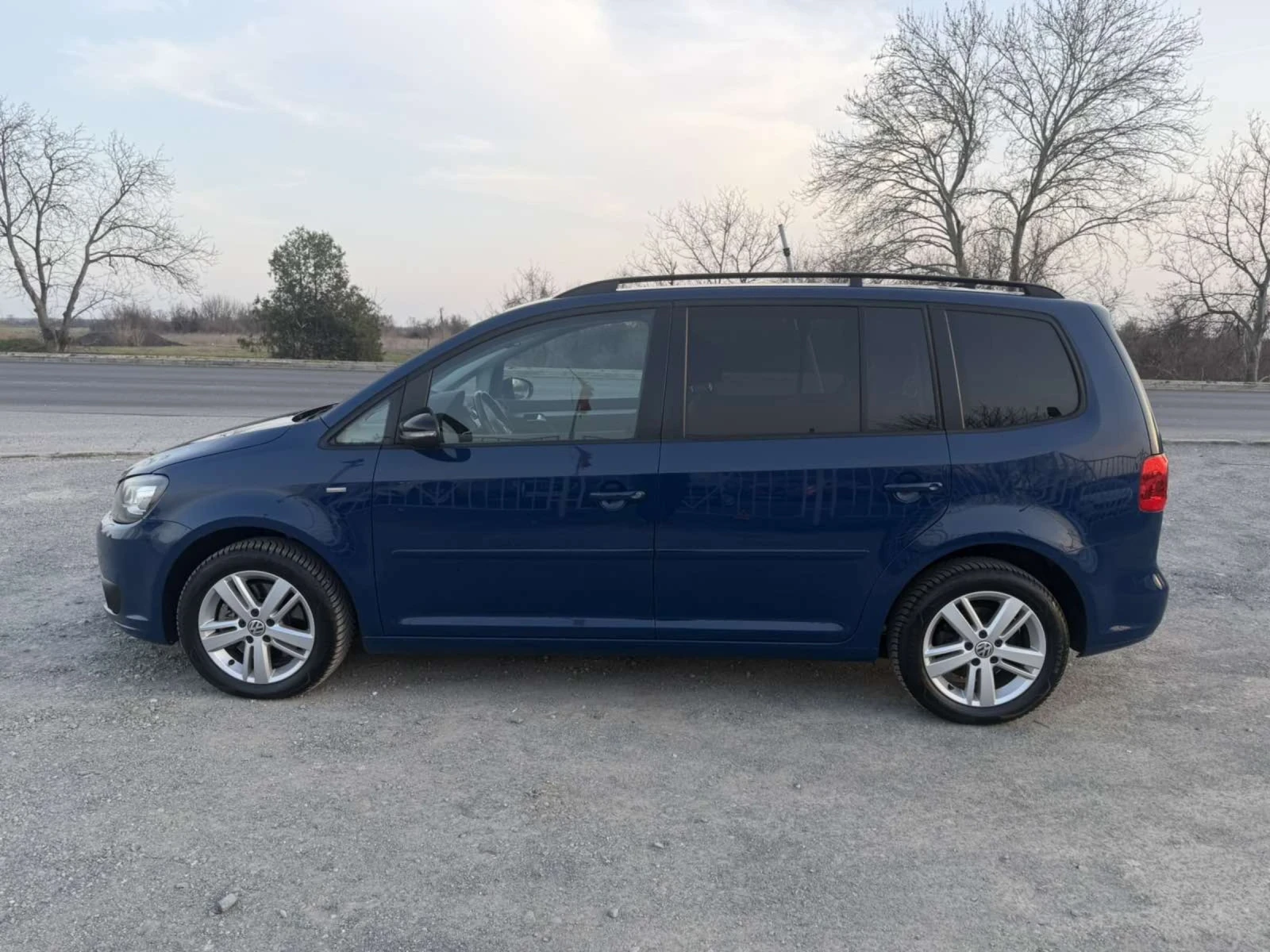 VW Touran 2.0-140 КС НАВИ, ПАНОРАМА, АВТОМАТИК. ЕВРО5В - изображение 8