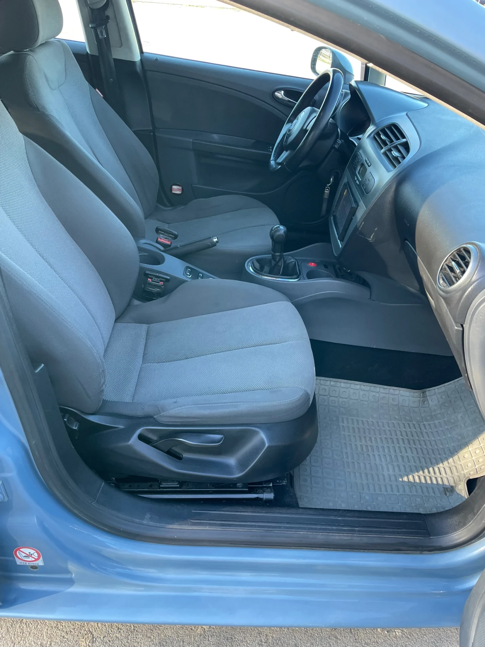 Seat Leon 2.0D 140 k.c Sport - изображение 10