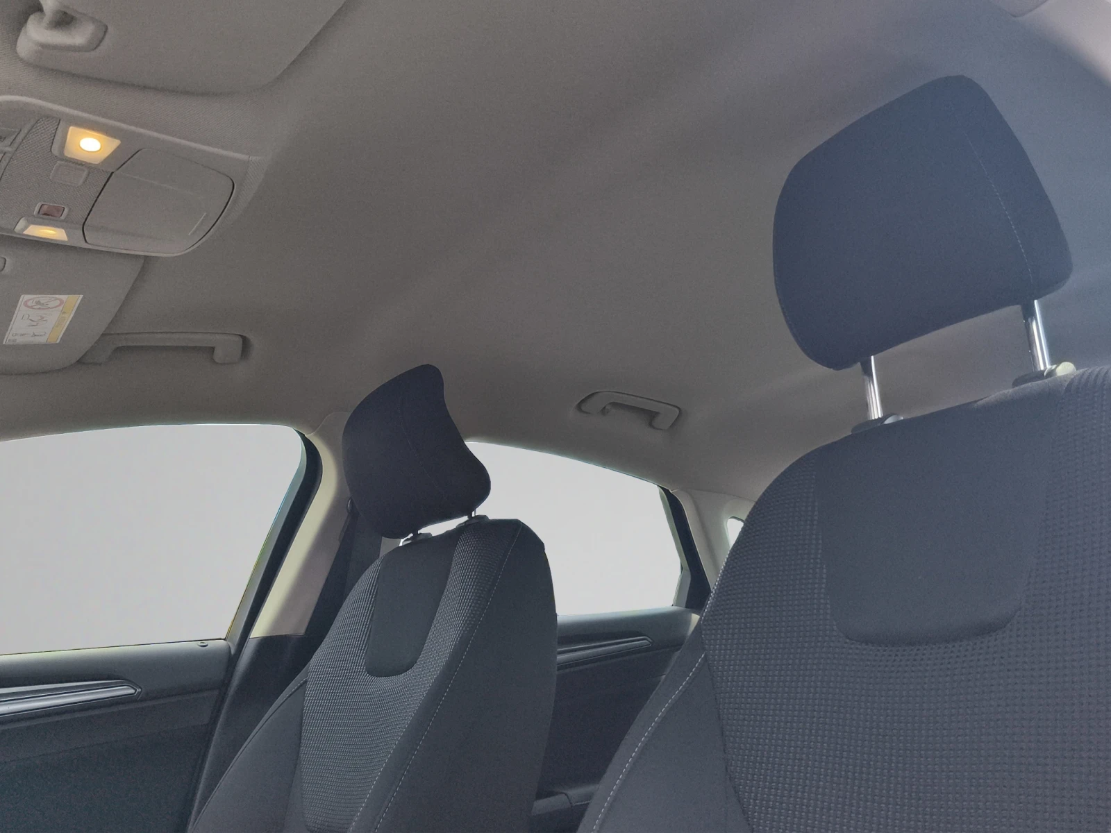 Ford Mondeo 2.0 EcoBlue 150hp 6МТ, снимка 13 - Автомобили и джипове - 54258350