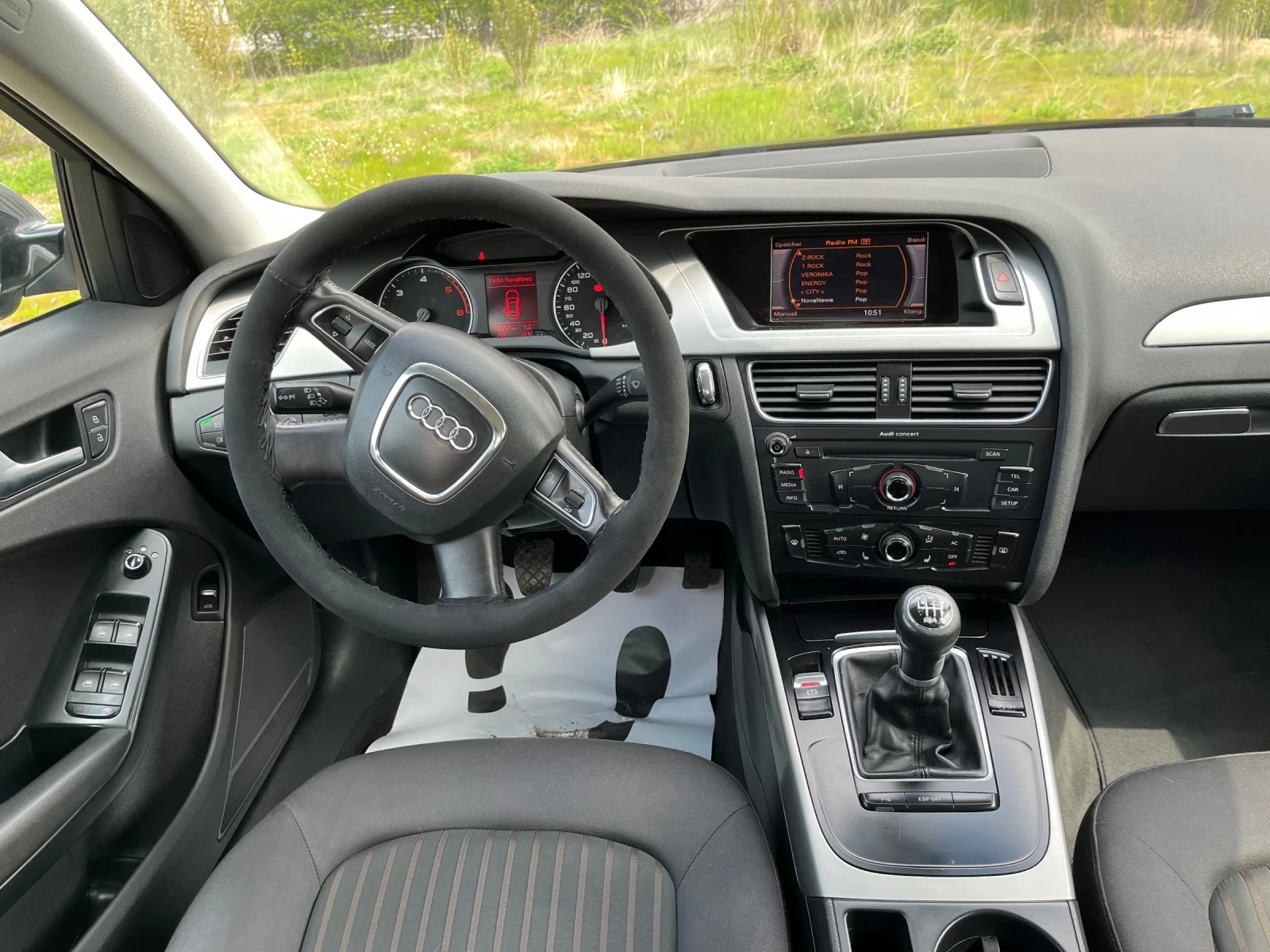 Audi A4 2.0 TDI SPORT, снимка 9 - Автомобили и джипове - 54258357