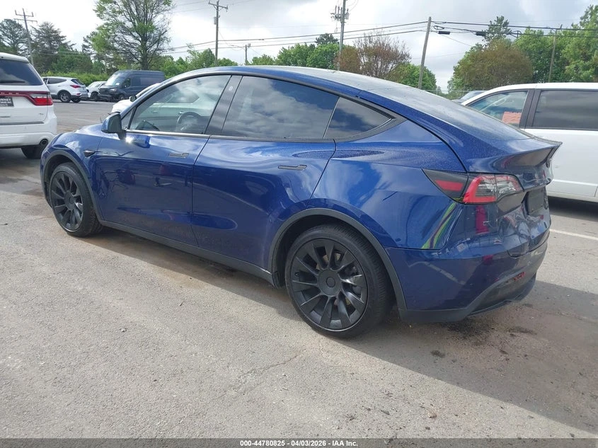 Tesla Model Y Standard Range Rear-Wheel Drive, снимка 3 - Автомобили и джипове - 54435714