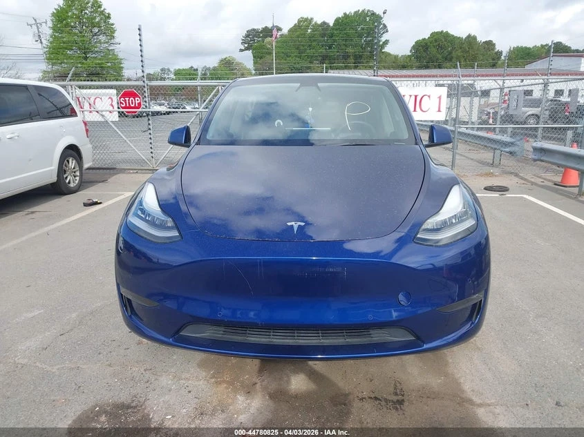 Tesla Model Y Standard Range Rear-Wheel Drive, снимка 12 - Автомобили и джипове - 54435714