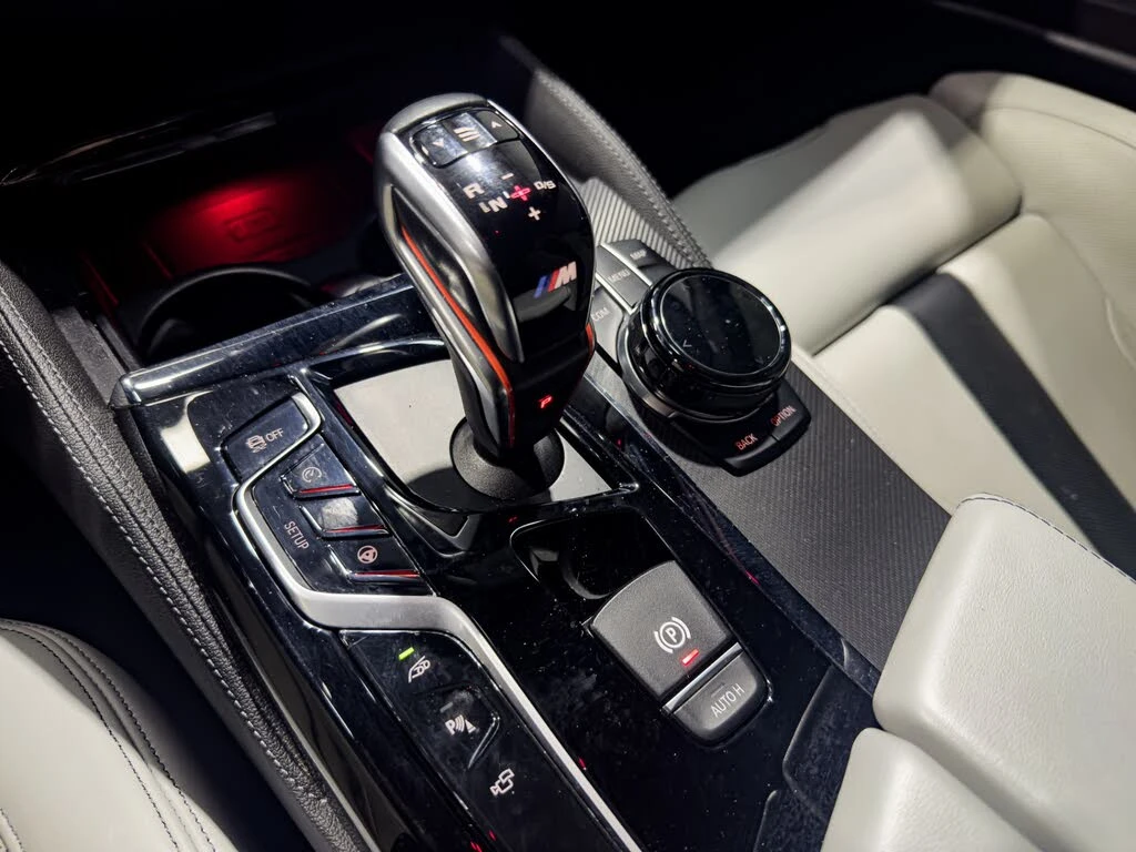 BMW M5 AWD, снимка 14 - Автомобили и джипове - 54485896