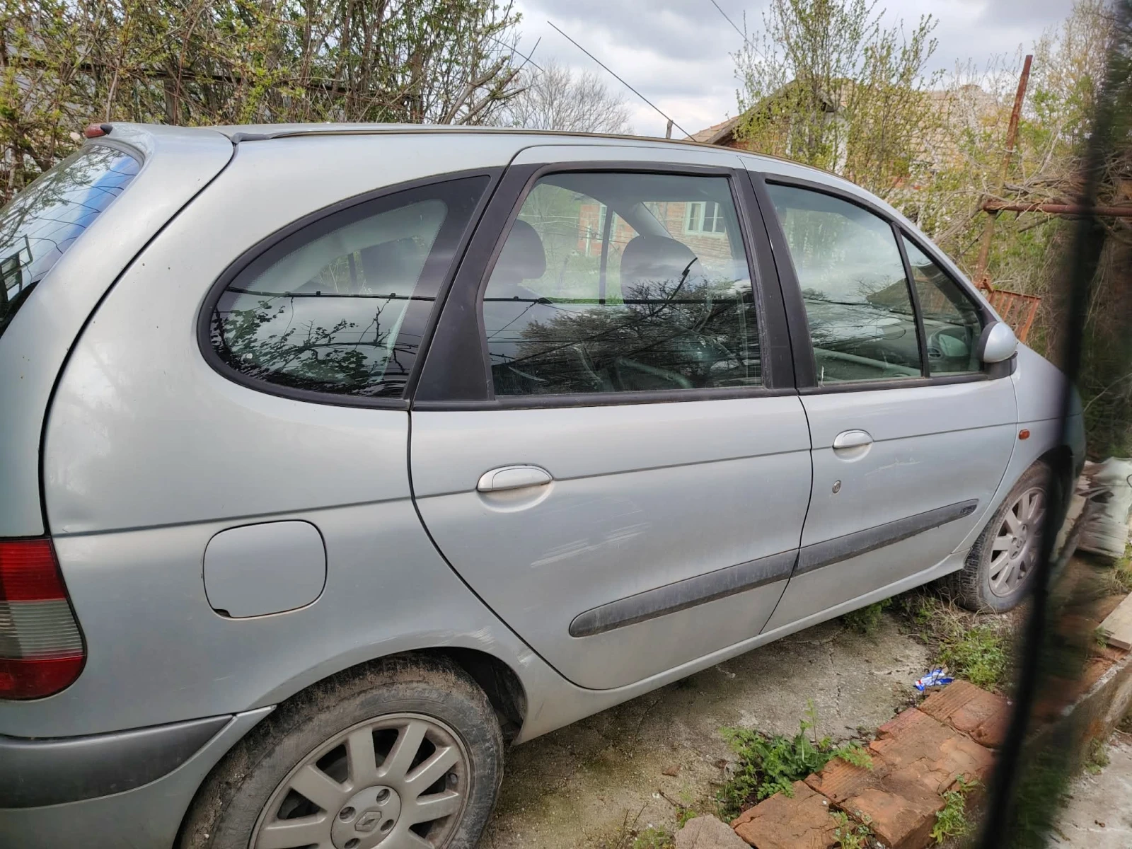 Renault Scenic, снимка 2 - Автомобили и джипове - 54616094