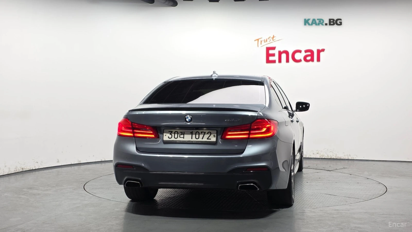 BMW 530 * M-SPORT PLUS* ПОДГРЕВ* ОБДУХВАНЕ* ШИБИДАХ* HEAD-, снимка 4 - Автомобили и джипове - 54659667