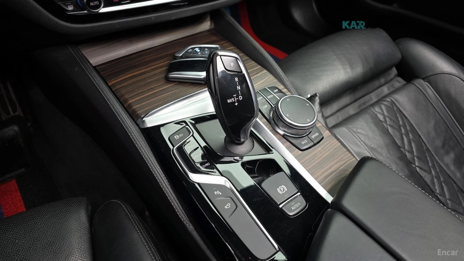 BMW 530 * M-SPORT PLUS* ПОДГРЕВ* ОБДУХВАНЕ* ШИБИДАХ* HEAD-, снимка 9 - Автомобили и джипове - 54659667