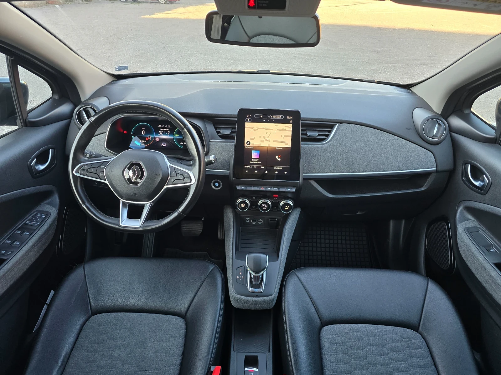 Renault Zoe 52 kw/135/CCS/R-link/Intens, снимка 7 - Автомобили и джипове - 54727655