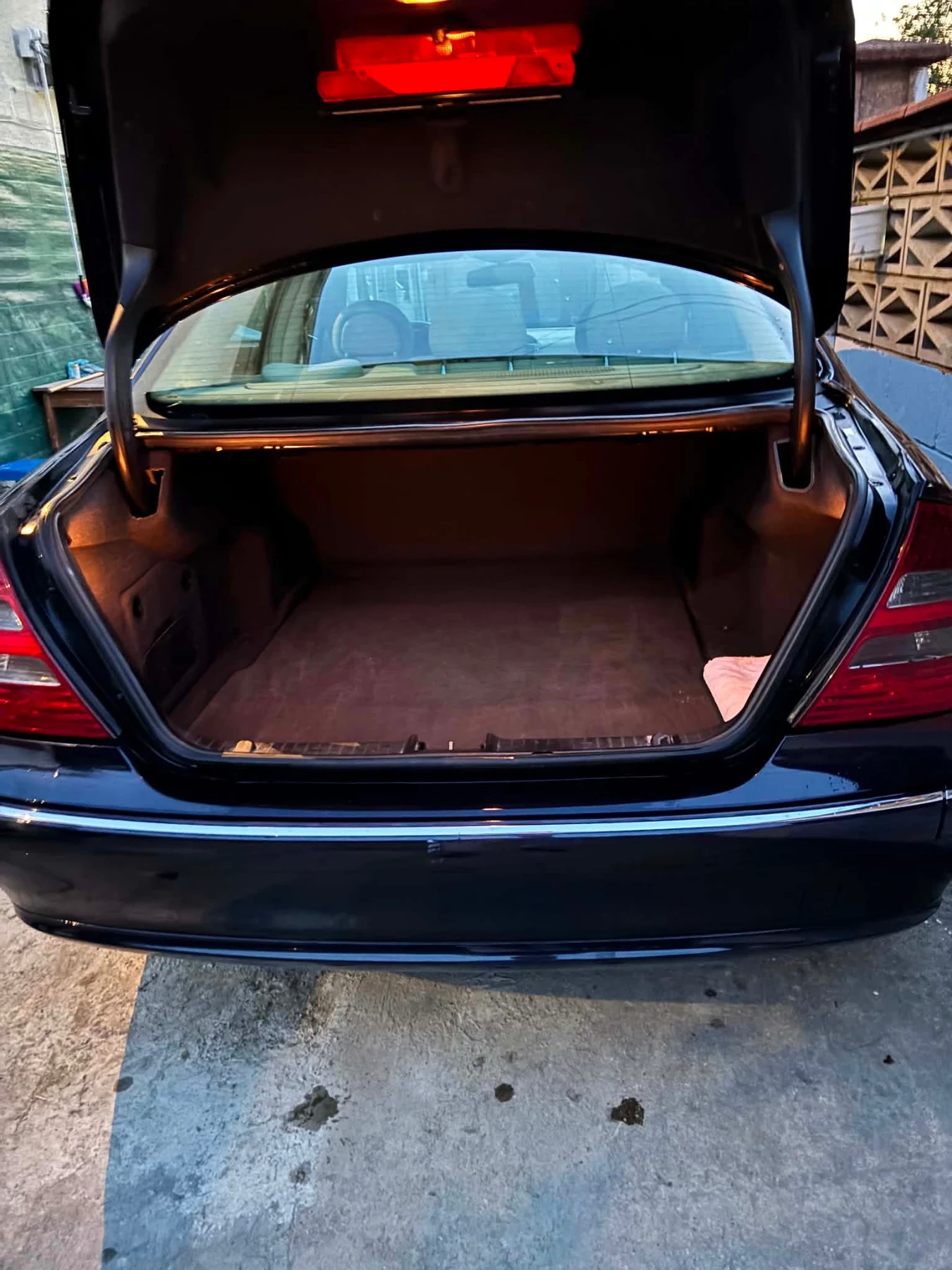 Mercedes-Benz E 320, снимка 5 - Автомобили и джипове - 54839061