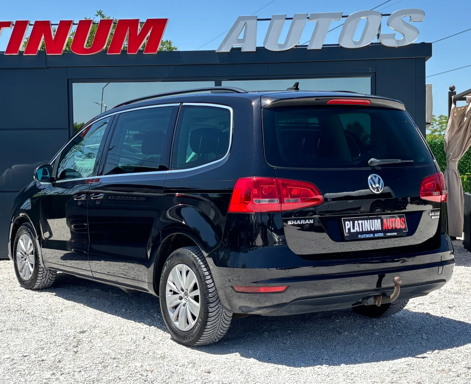 VW Sharan 2.0TDI/PANO/NAVI/BLUEMOTION/TOP, снимка 6 - Автомобили и джипове - 55102366