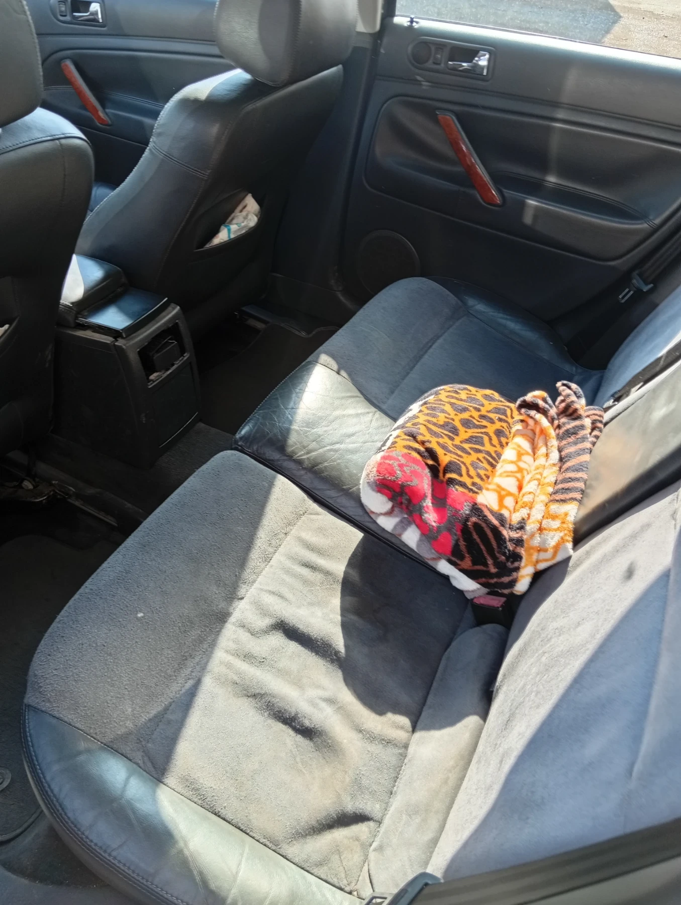 VW Passat, снимка 5 - Автомобили и джипове - 55911318