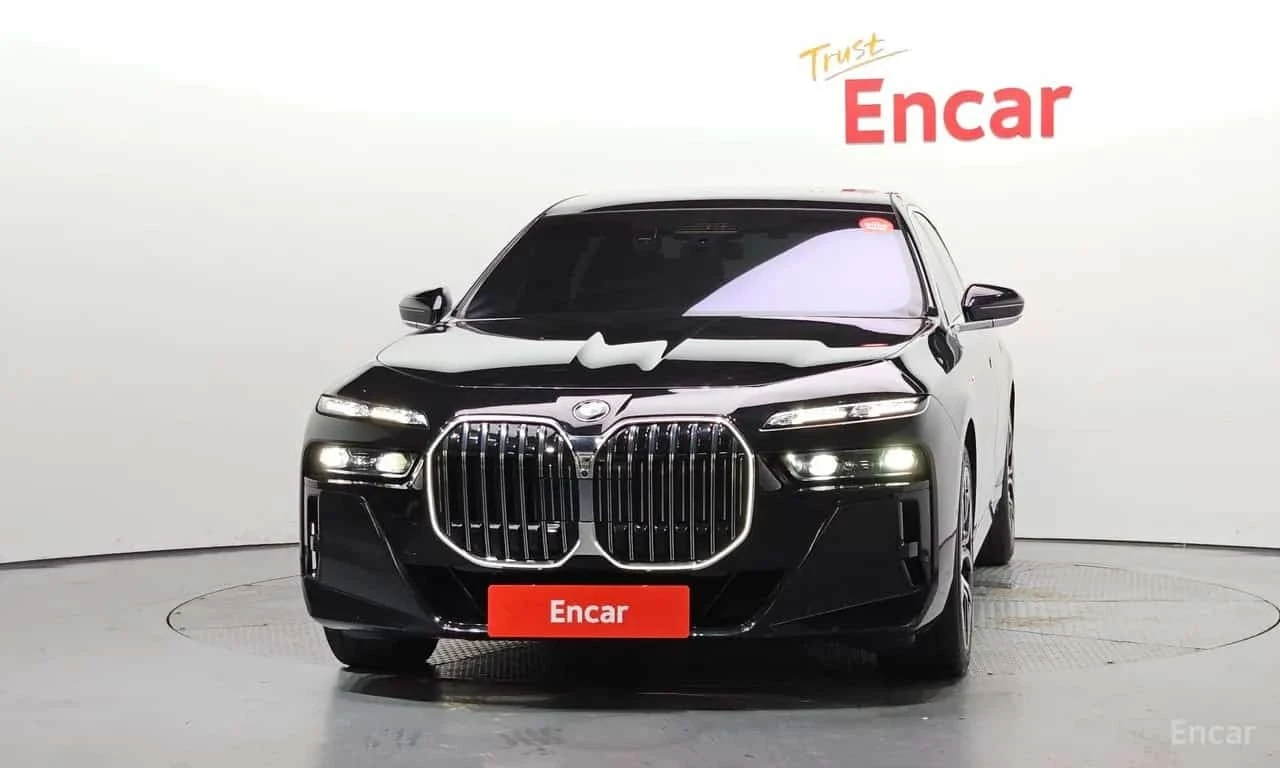 BMW 740 d xDrive M Sport | АВТОФИНАНСИРАНЕ , снимка 3 - Автомобили и джипове - 56274092