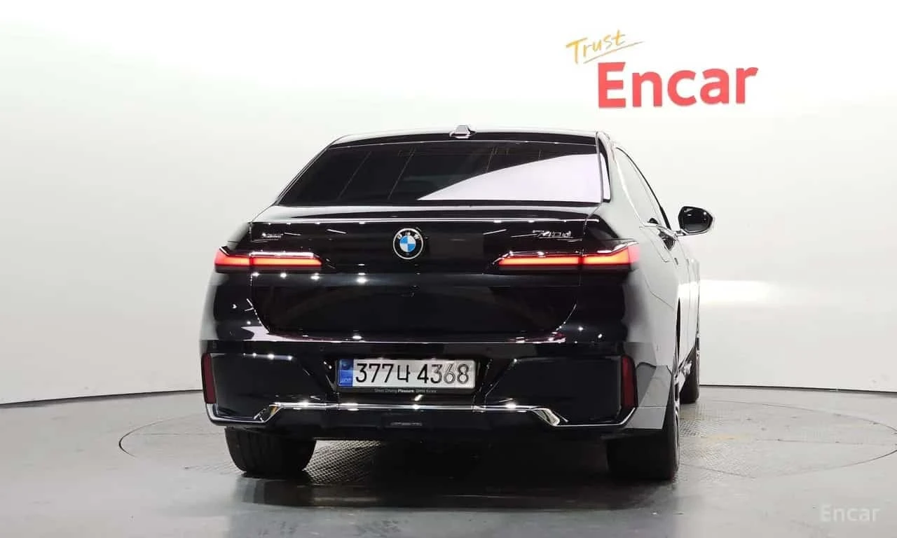 BMW 740 d xDrive M Sport | АВТОФИНАНСИРАНЕ , снимка 4 - Автомобили и джипове - 56274092