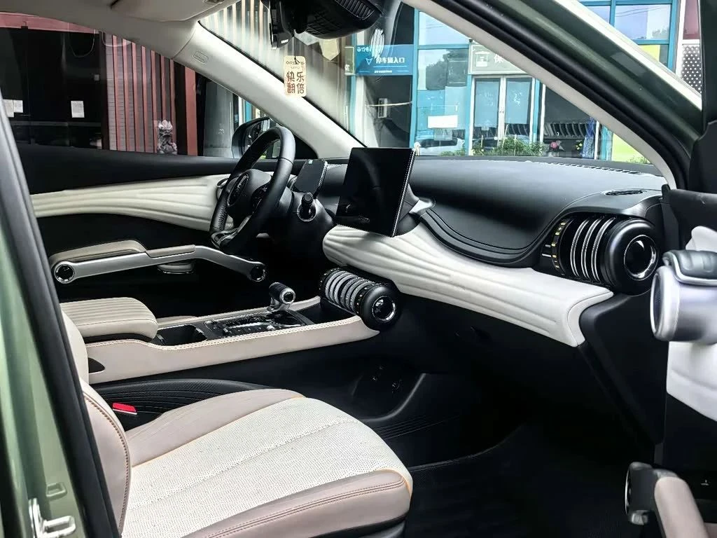 BYD Atto3, снимка 8 - Автомобили и джипове - 56689714