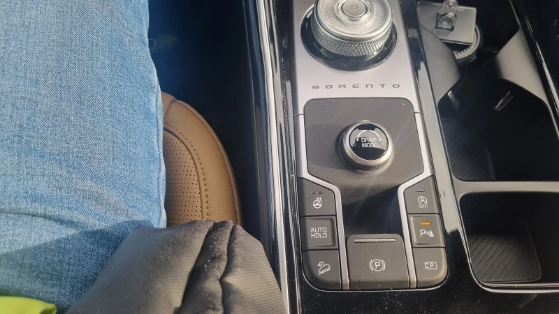 Kia Sorento, снимка 7 - Автомобили и джипове - 53096288