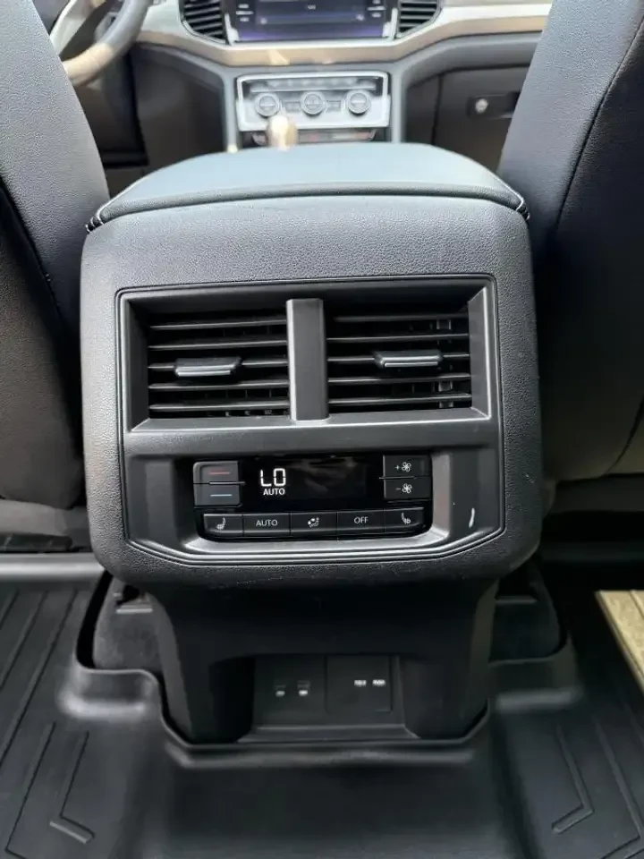 VW Atlas Highline 3.6 FSI 4Motion, снимка 14 - Автомобили и джипове - 55379452