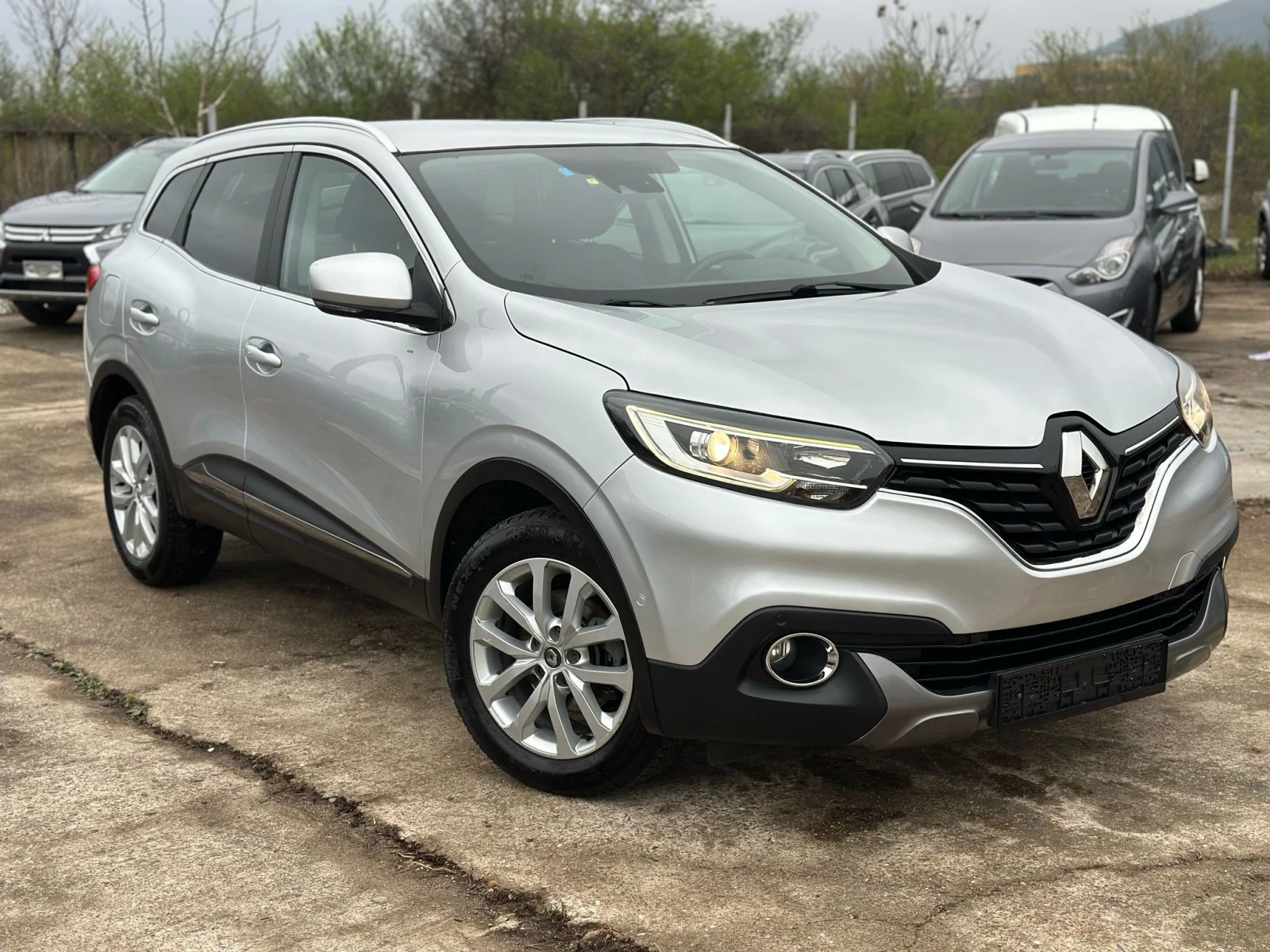 Renault Kadjar 1.5dCi 110 EDC6 Keyless Camera Navi - изображение 3