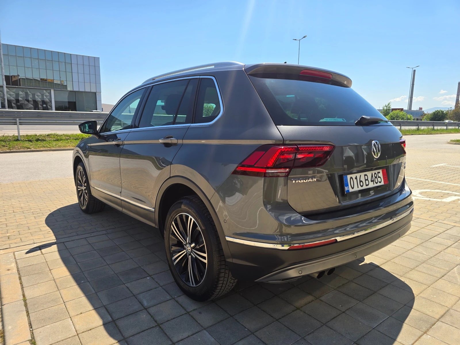 VW Tiguan 2.0TFSI HIGHLINE 4 MOTION FULL TOP - изображение 7