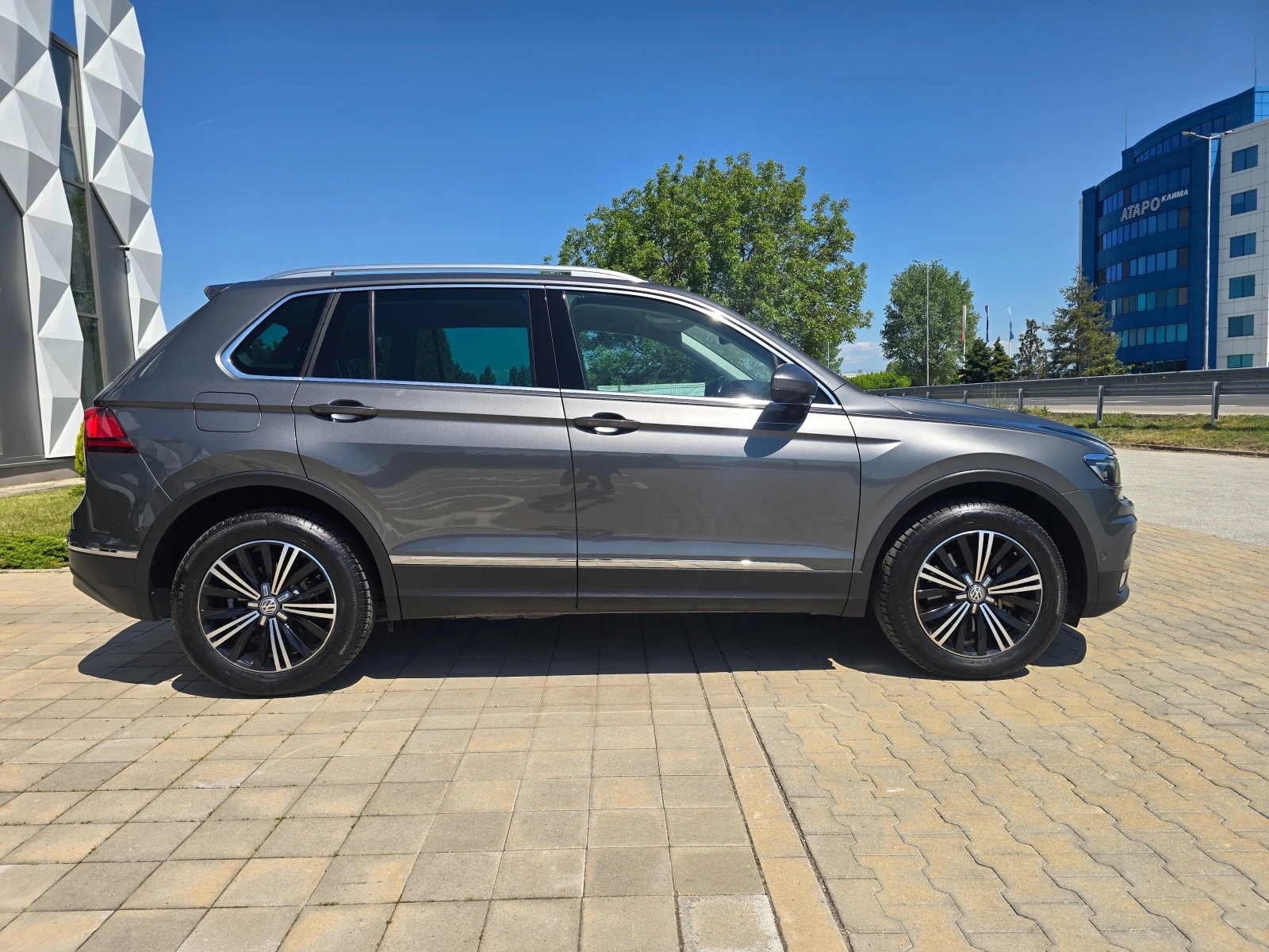VW Tiguan 2.0TFSI HIGHLINE 4 MOTION FULL TOP - изображение 4