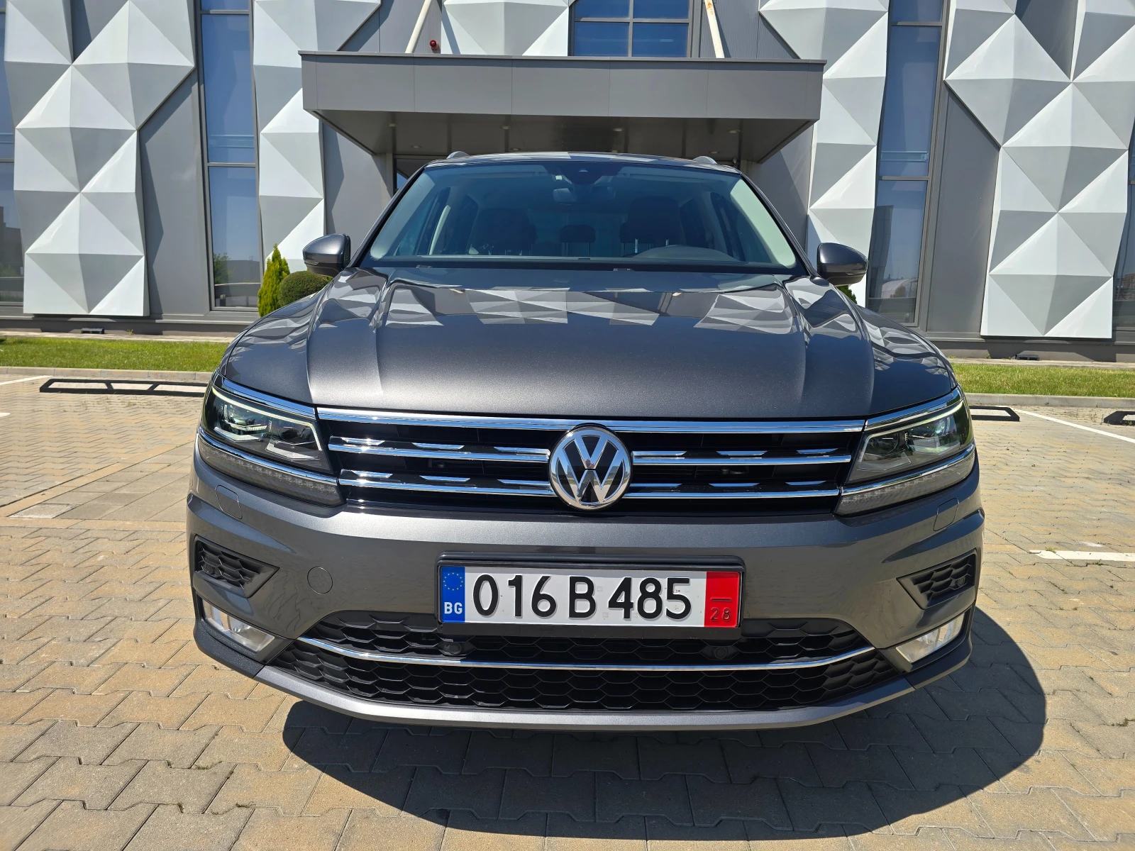 VW Tiguan 2.0TFSI HIGHLINE 4 MOTION FULL TOP - изображение 2