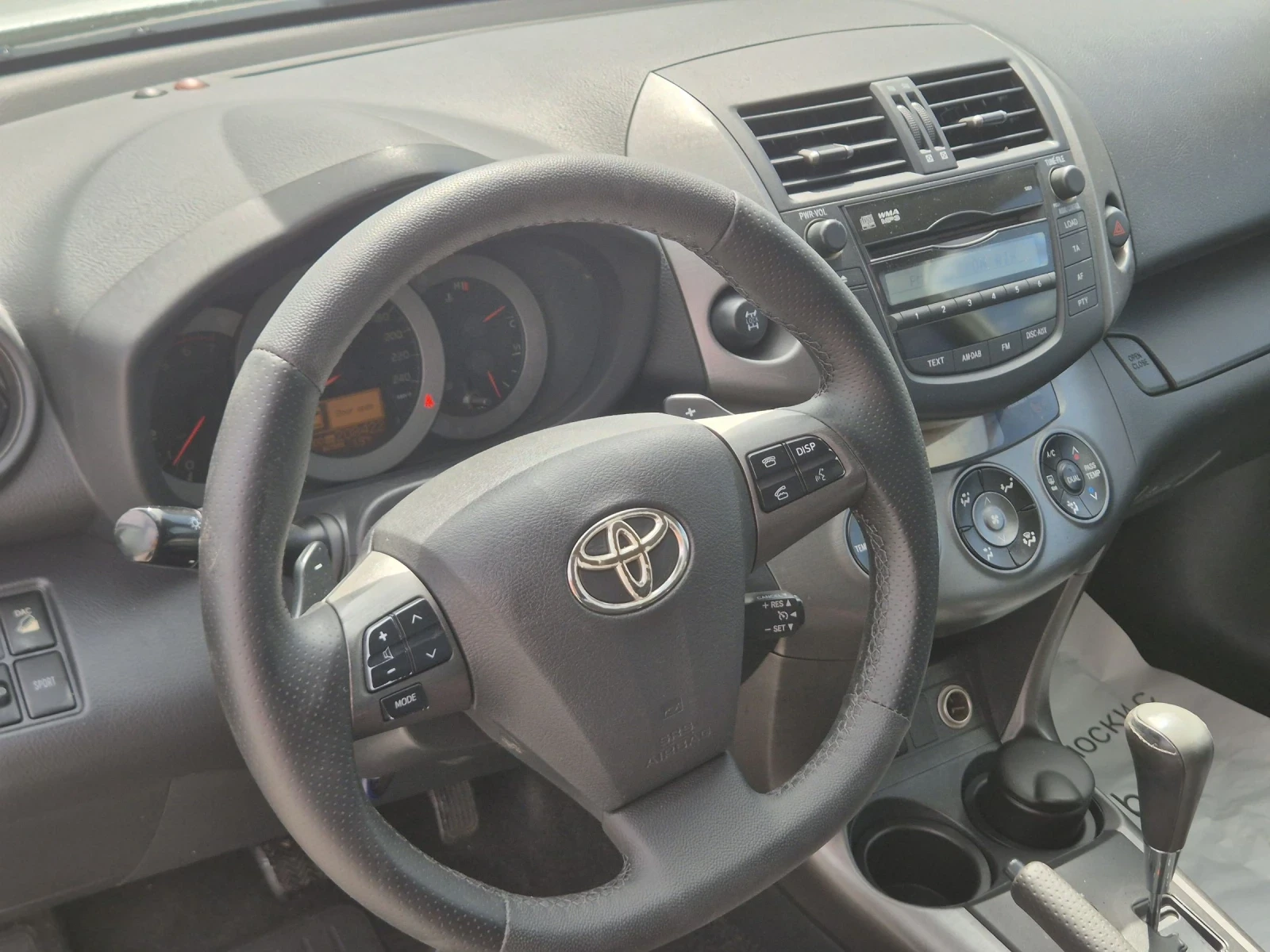 Toyota Rav4 2.2 - изображение 9