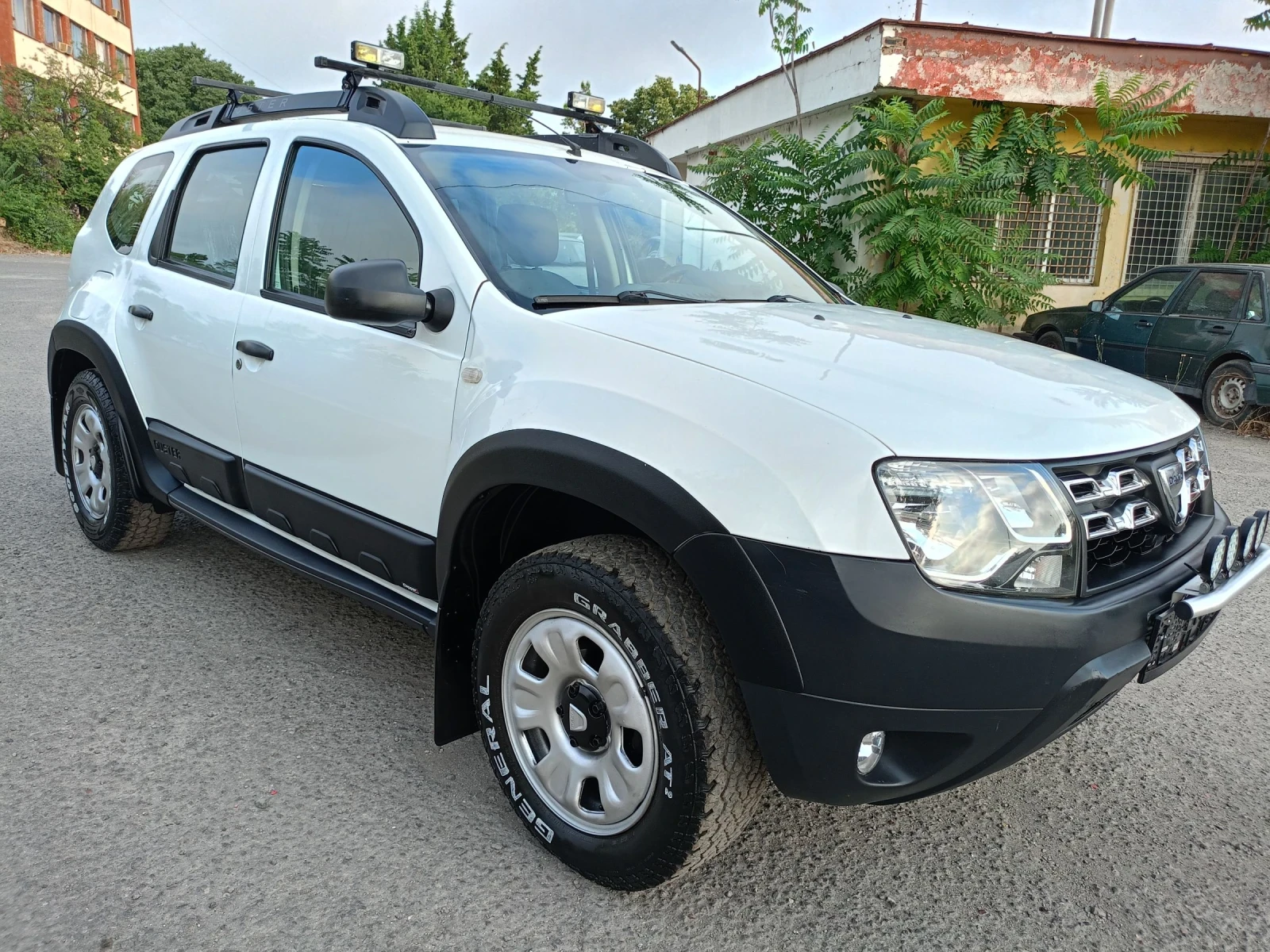 Dacia Duster 1.5 dci 110 h/p 4x4 - изображение 5