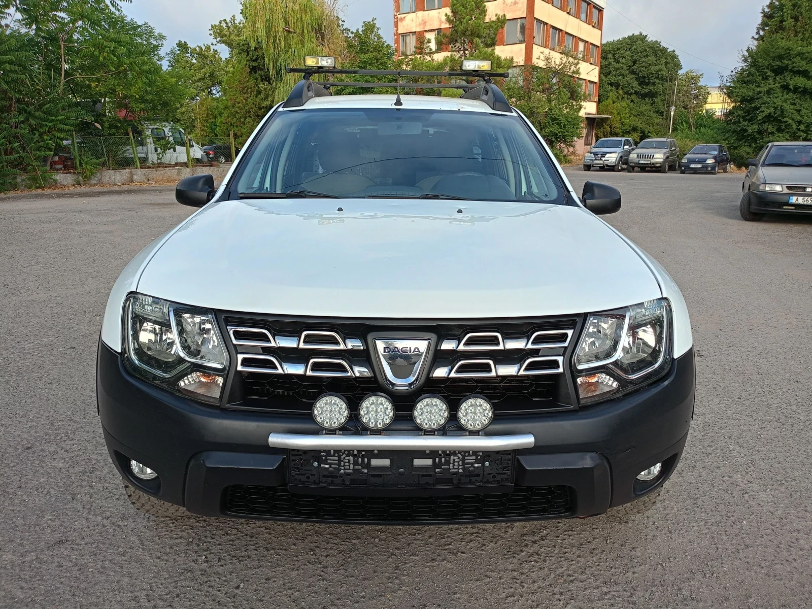 Dacia Duster 1.5 dci 110 h/p 4x4 - изображение 10