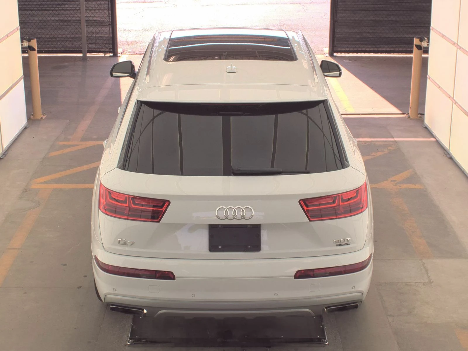 Audi Q7 3.0T* PREMIUM* PLUS* MATRIX* ДИГИТАЛНО* ТАБЛО* 360 - изображение 8