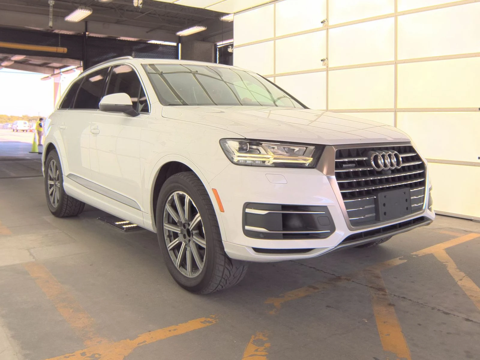 Audi Q7 3.0T* PREMIUM* PLUS* MATRIX* ДИГИТАЛНО* ТАБЛО* 360 - изображение 3