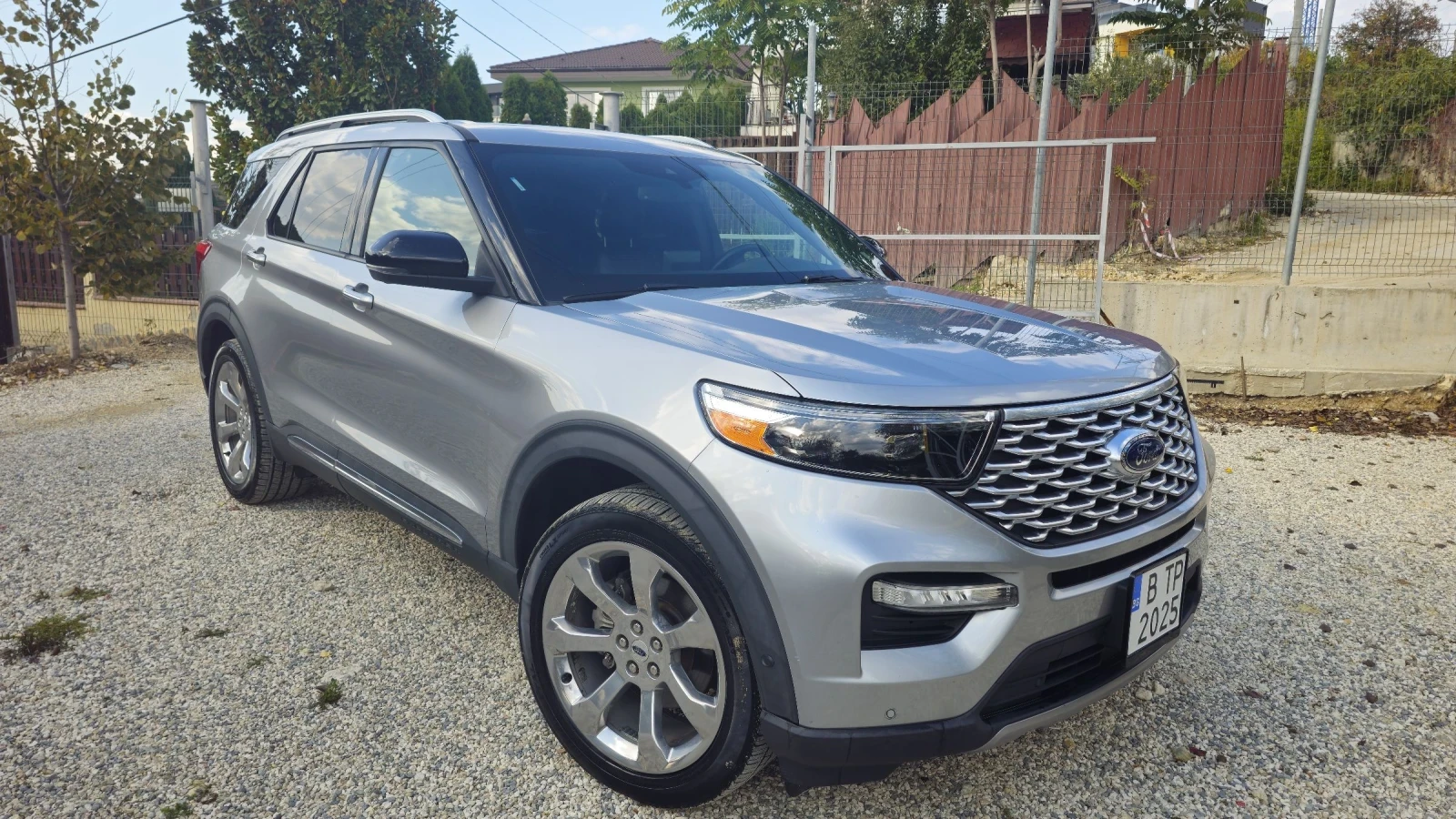 Ford Explorer Platinum  - изображение 2