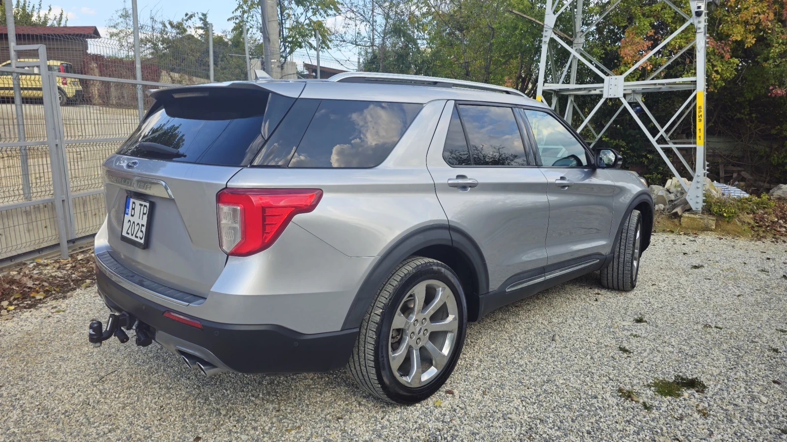 Ford Explorer Platinum  - изображение 4