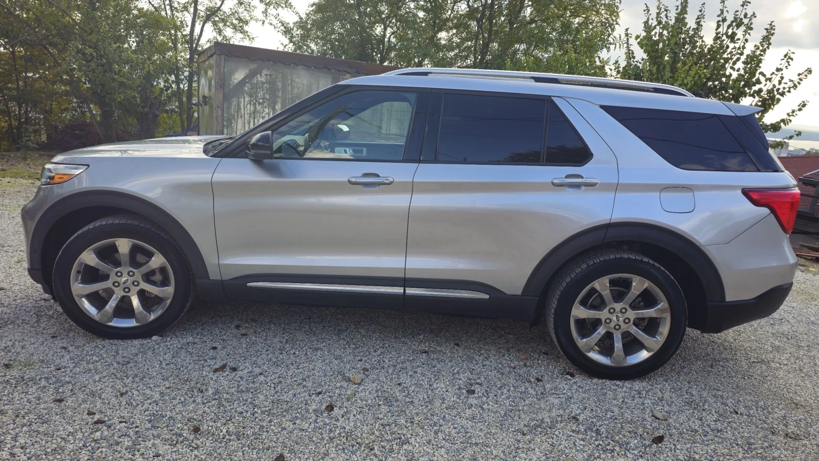 Ford Explorer Platinum  - изображение 6